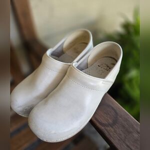 Dansko White Clog Size 40